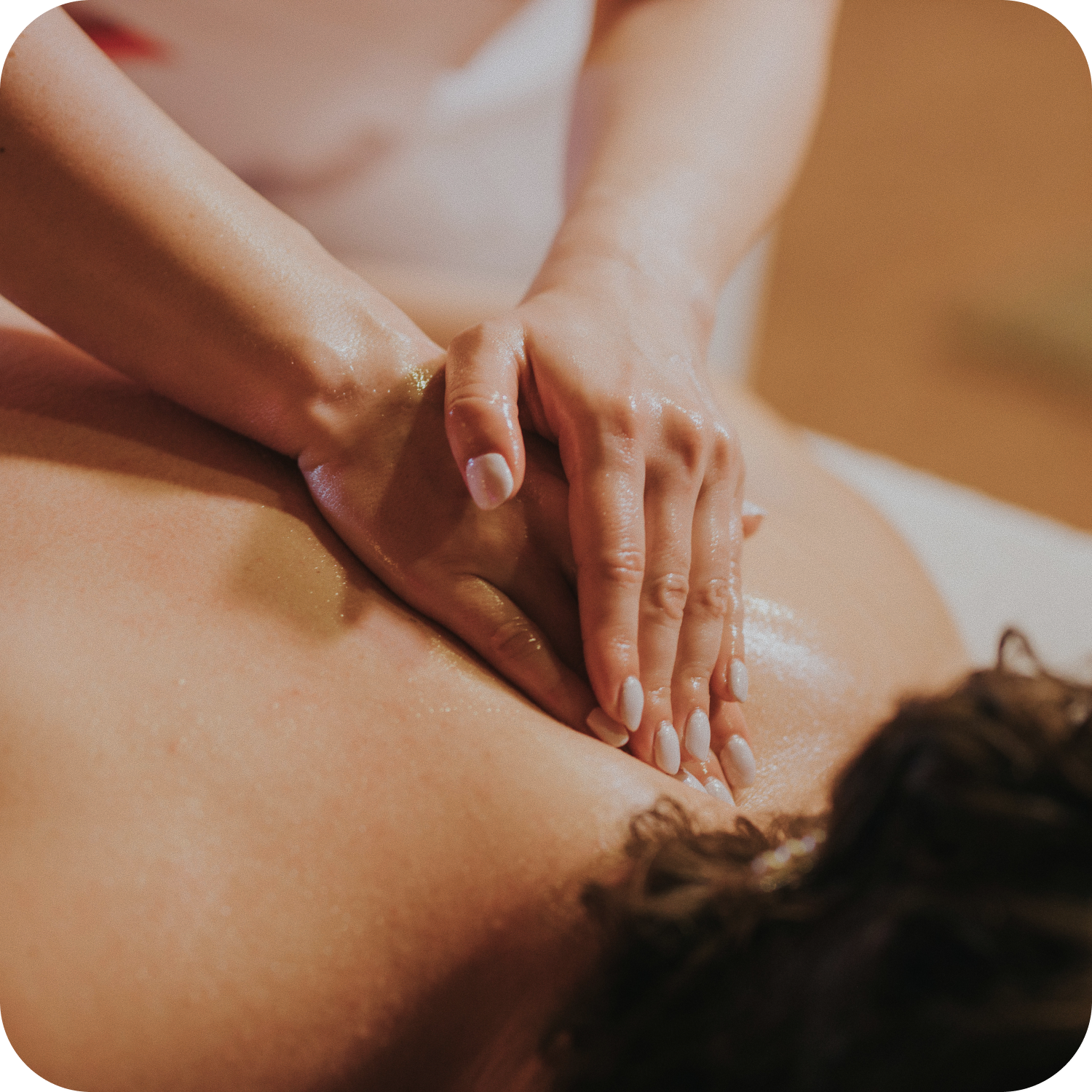 Deep Tissue Oil Massage