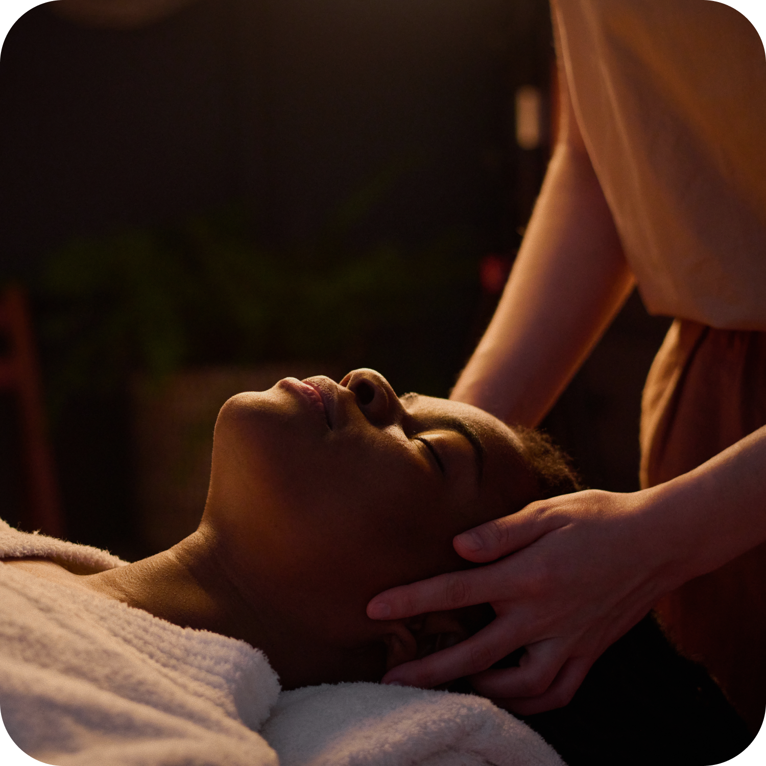 Neck, Shoulders & Head Massage